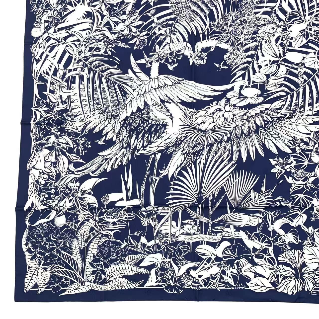 新品同様 HERMES エルメス カレ90 スカーフ シルク フラミンゴ