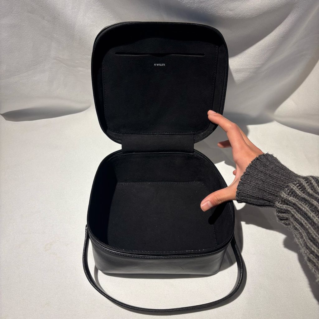 AURALEE × Aeta オーラリー×アエタ 24AW LEATHER SMALL TRAVEL CASE