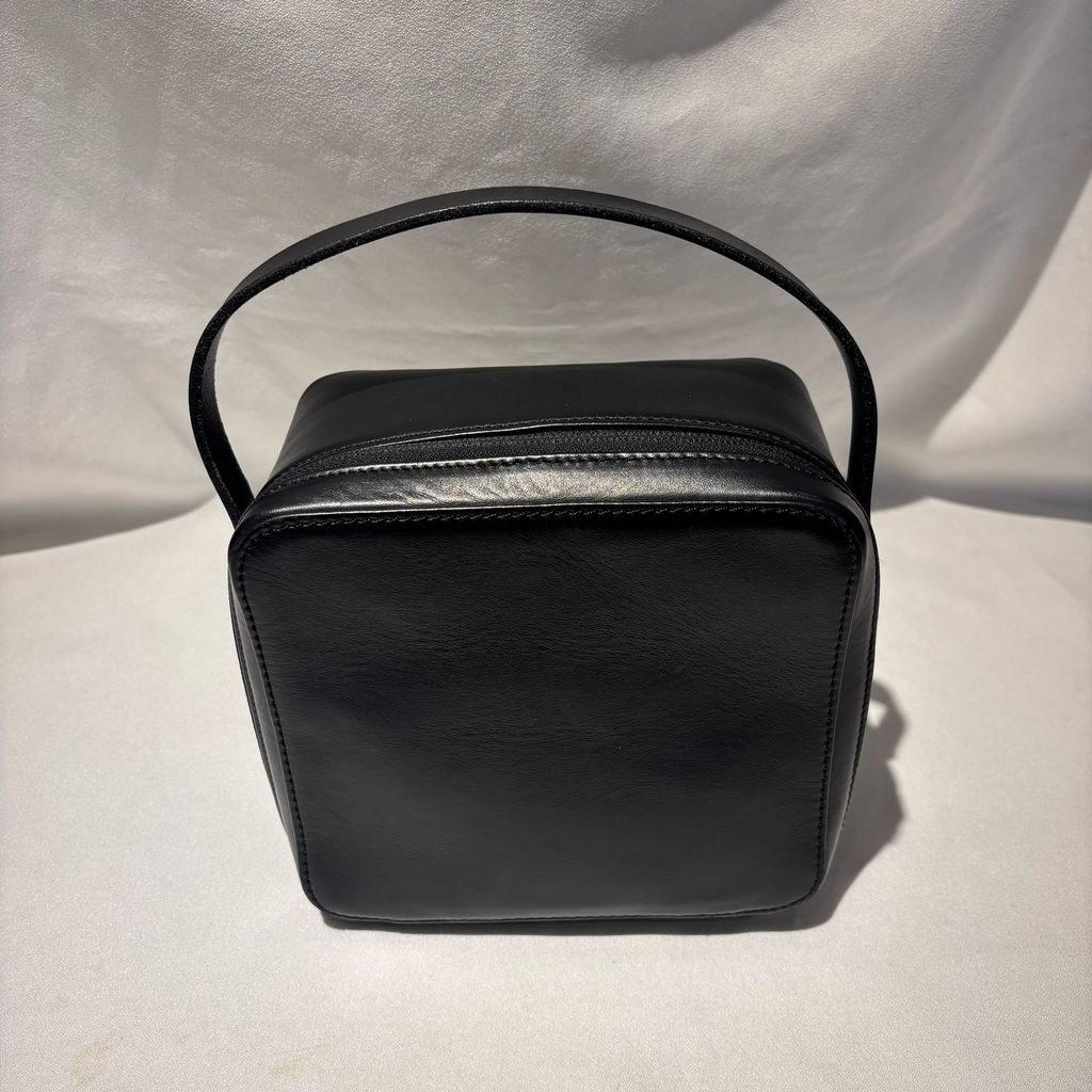 AURALEE × Aeta オーラリー×アエタ 24AW LEATHER SMALL TRAVEL CASE