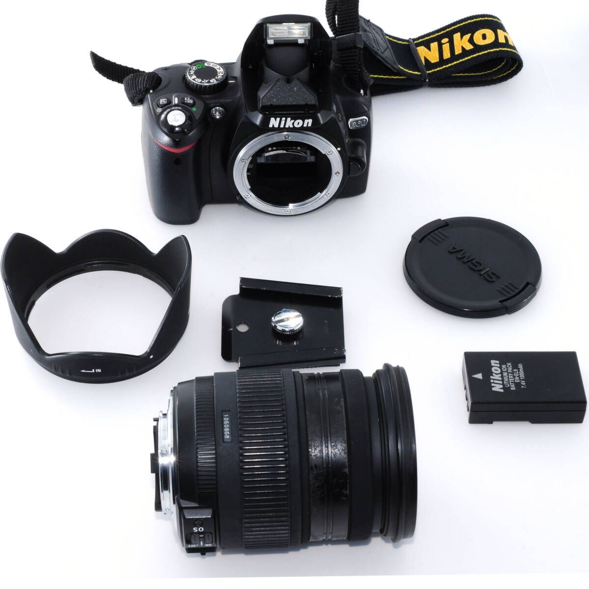 ニコン】Nikon D60 + Sigma 18-200mm F3.5-6.3 DC OS HSM レンズセット