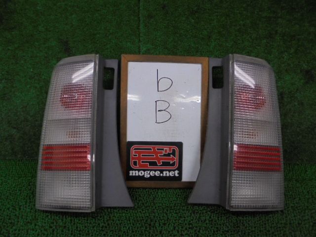 2FI5764 ACM3 トヨタ bB NCP31 ZXVer. テールライト左右セット イチコ