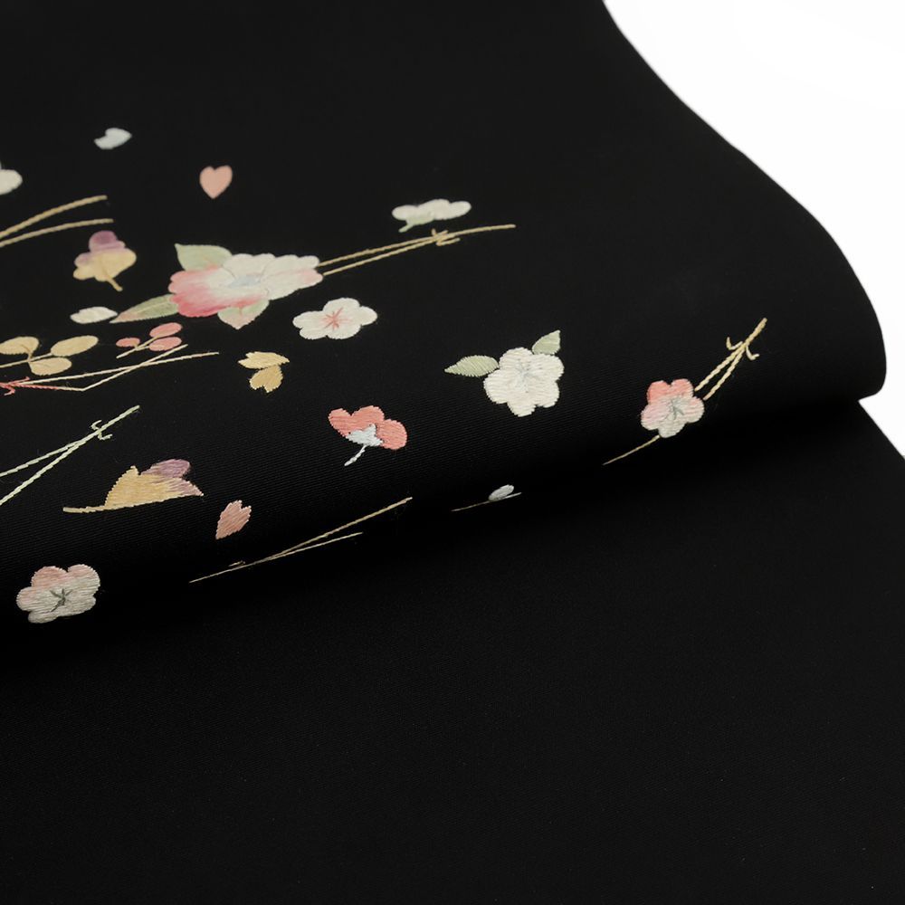 名古屋帯 正絹 黒 塩瀬 手刺繍 花 椿 リサイクル カジュアル お洒落