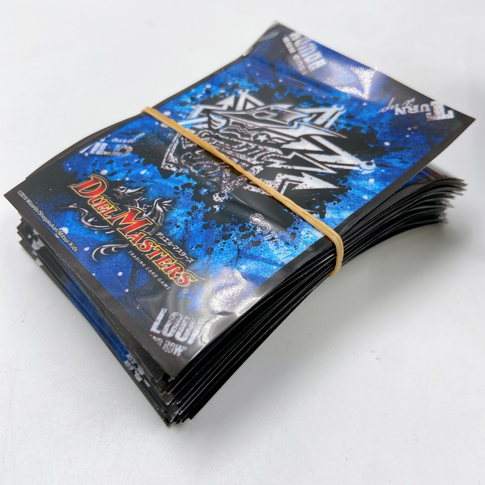 C433 デュエルマスターズカード 大量 スリーブ ケース デュエマ - メルカリ