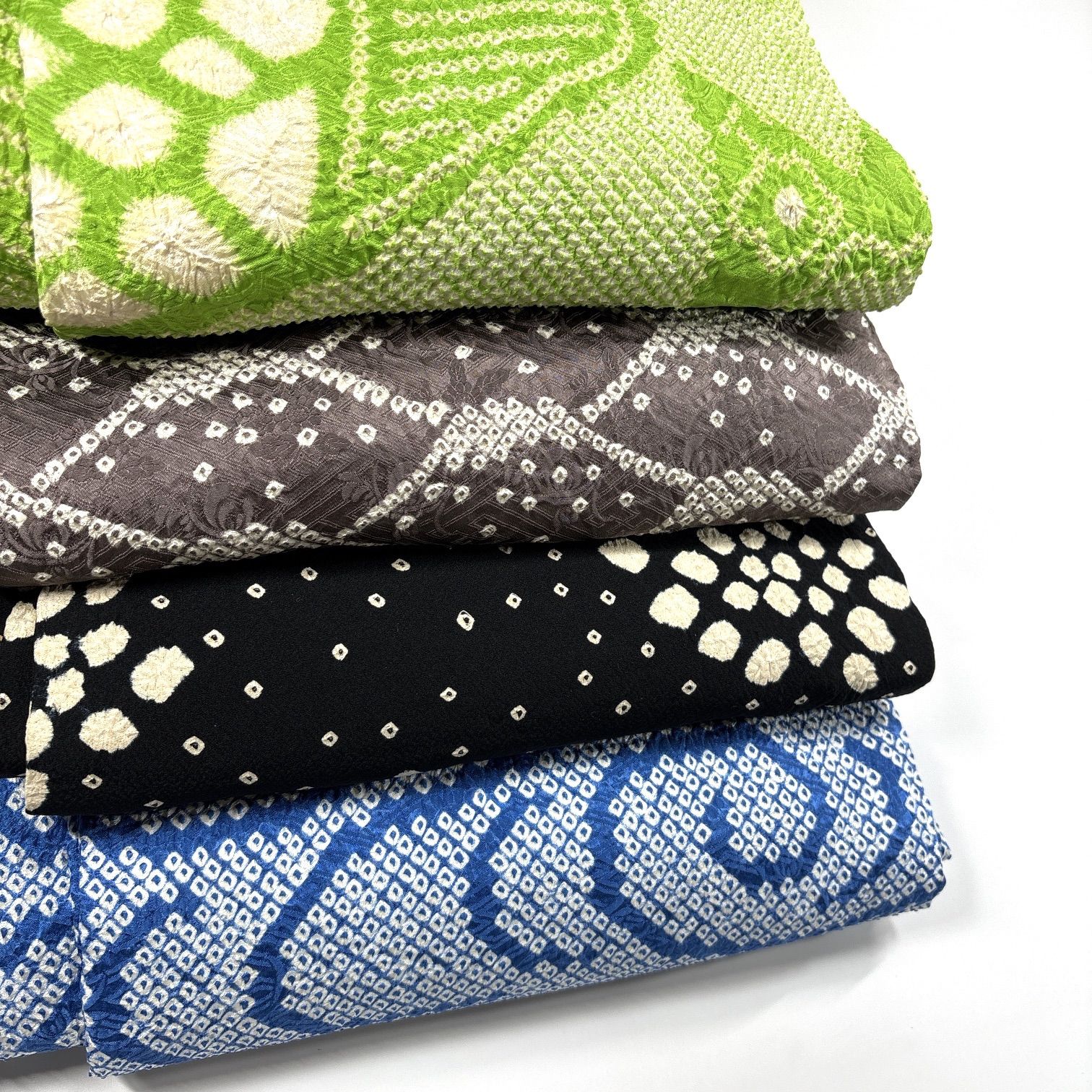 専用　　　訳あり、正絹絞り着物と作り帯 絞り 4枚 正絹 着物まとめ売り 同梱購入歓迎 リメイク用 着付け練習用