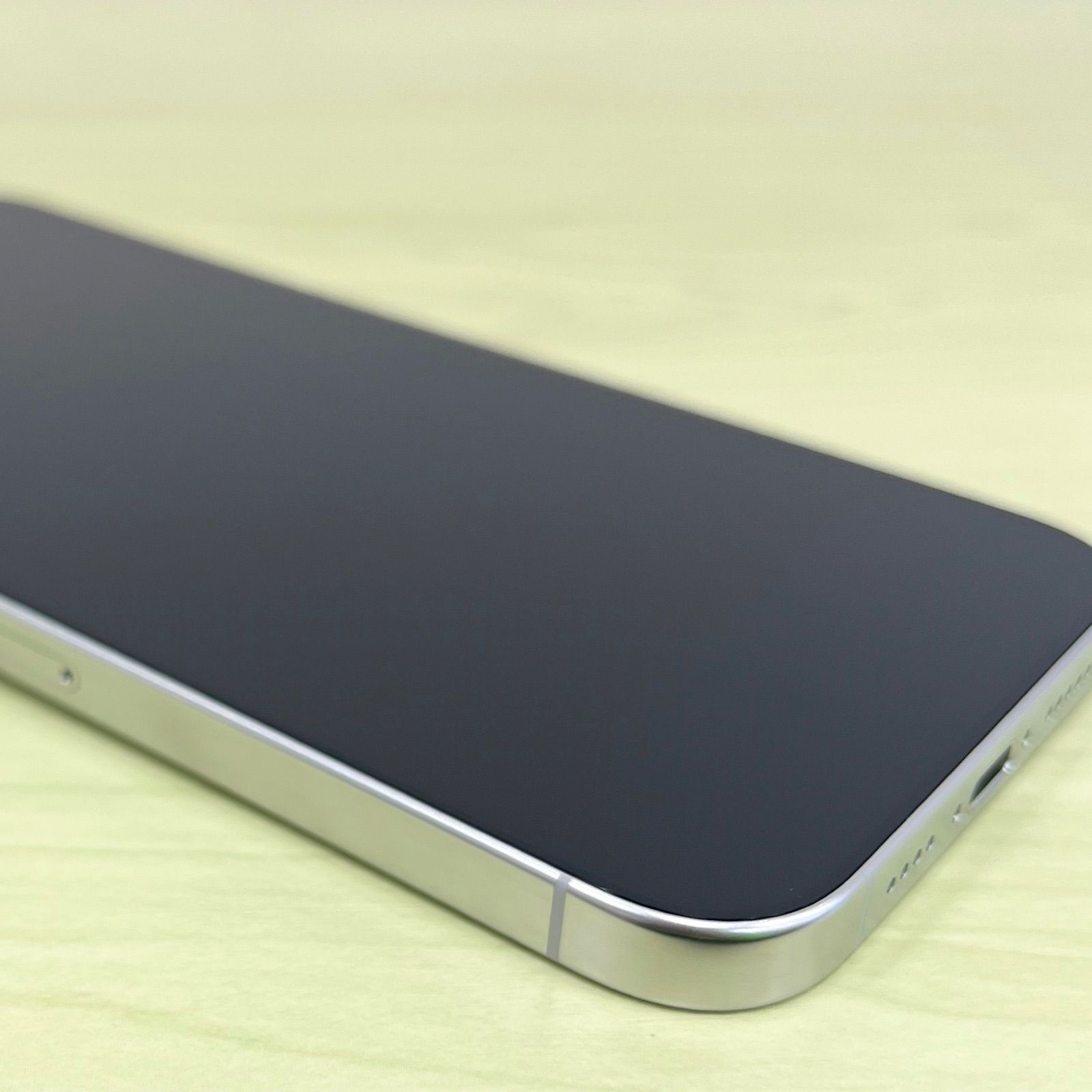 極美品】iPhone16ProMax 512GB ホワイトチタニウム SIMフリー 21726