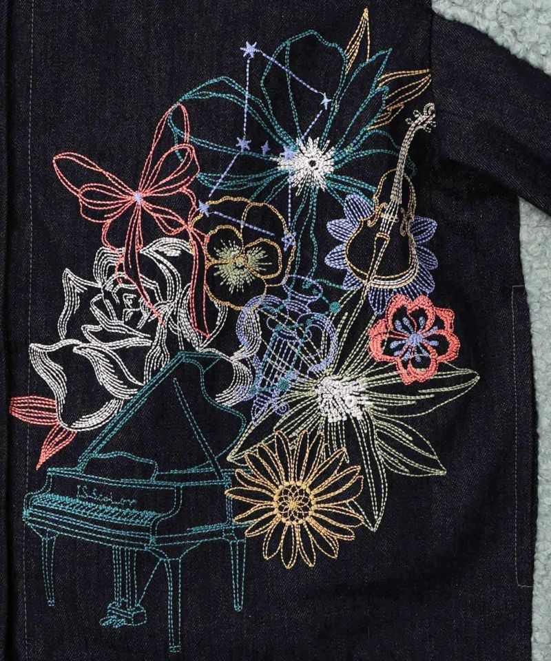 イズスカラー　iS ScoLar 蝶刺繍　デニムジャケット IS ScoLar（イズスカラー）花蝶刺繍デニム×プードルボア 切替