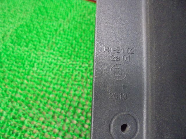 7FG4633 AIR3 フォルクスワーゲン ゴルフ ABA-1KCAX 2009年 テールライト+フィニッシャーランプ右
