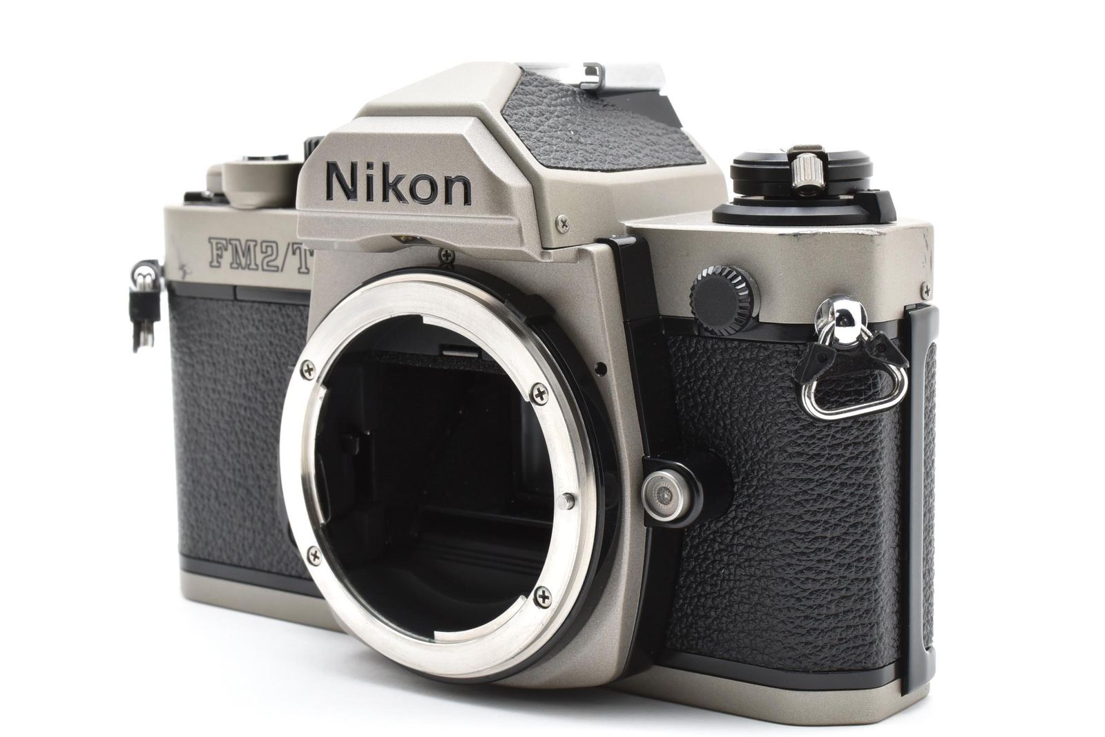 □ 美品 □ ニコン Nikon New FM2 T チタン ボディ ≪露出計OK 動作