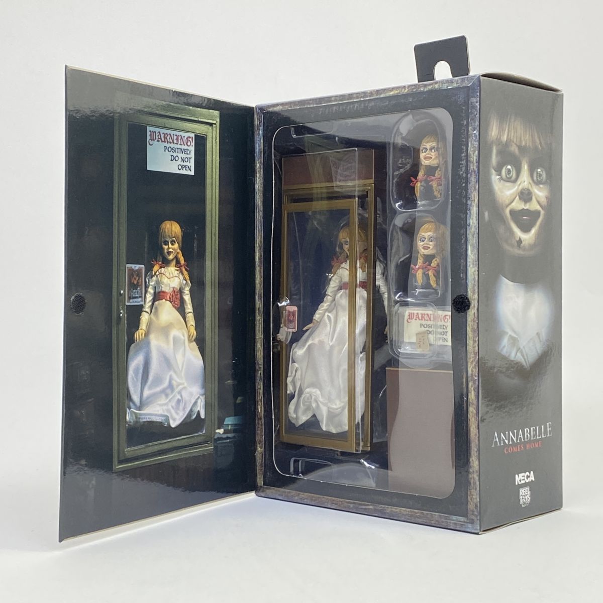 未開封】NECA ネカ 死霊館 アナベル アクションフィギュア - メルカリ