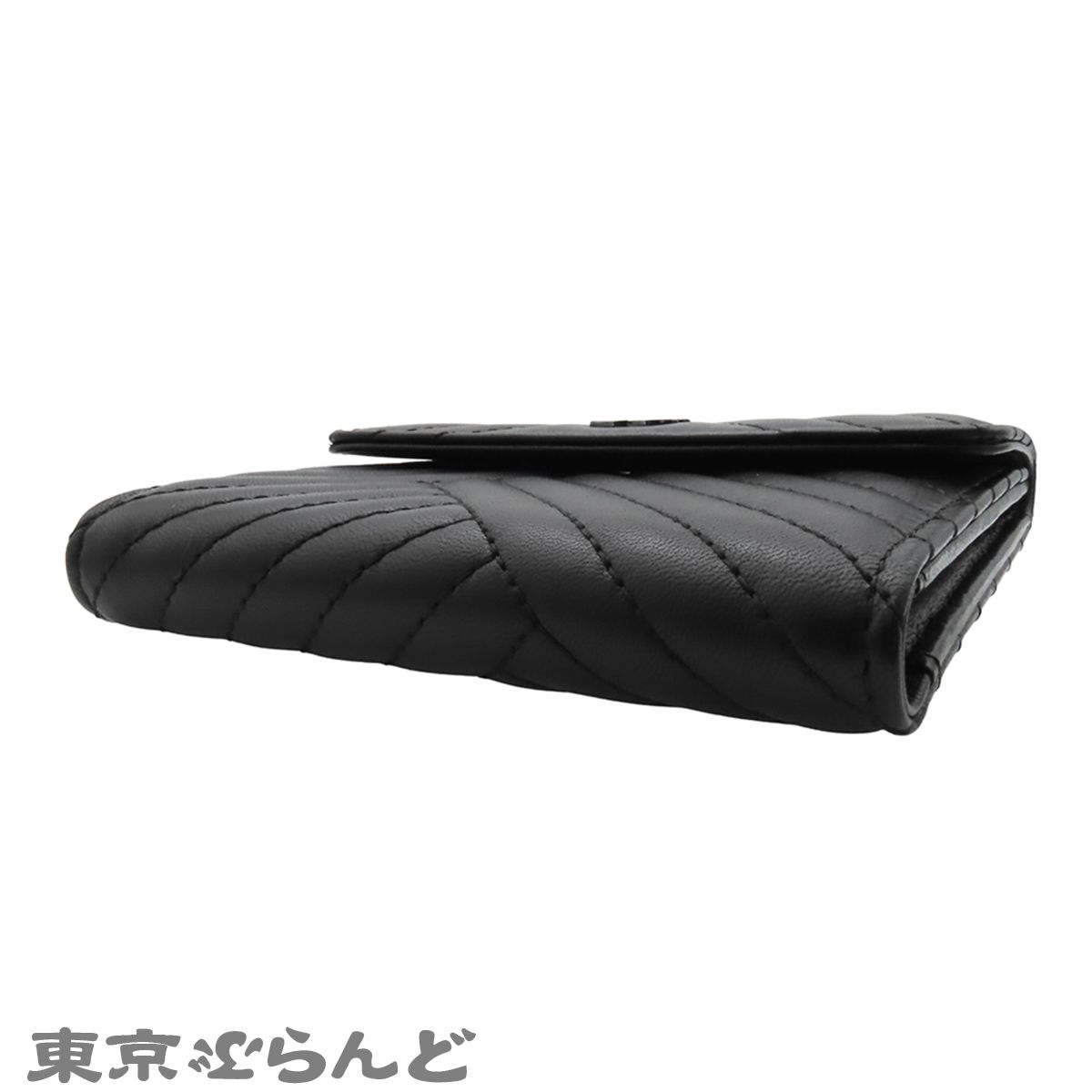 シャネル CHANEL 三つ折り財布 ブラック 黒 シルバー金具 ラムスキン 