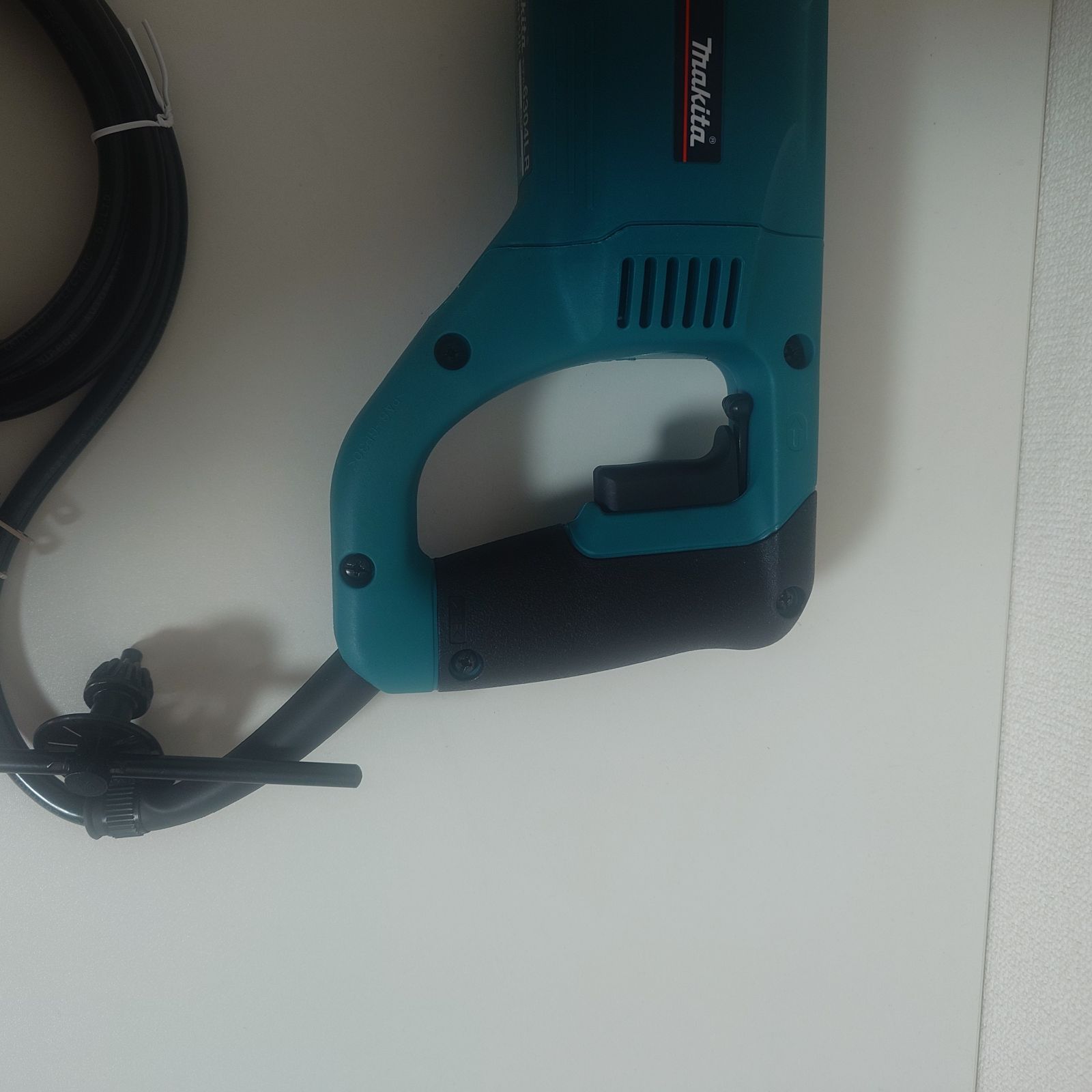 【未使用】マキタ 13mm電気ドリル 6304LR 正逆転 無段変速 マキタ（makita） 低速用ドリル 6304LR 正逆転付 13mm : e-tool