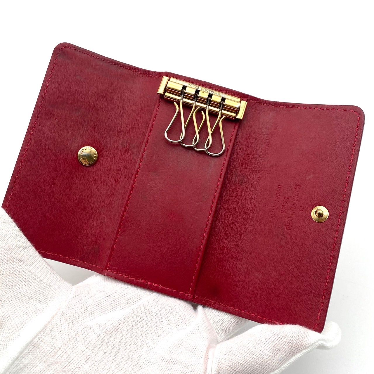 新品未使用 ルイヴィトン モノグラムヴェルニ ポムダムール ミュルティクレ4 ルイヴィトン モノグラム ヴェルニ ミュルティクレ4 キーケース 4連