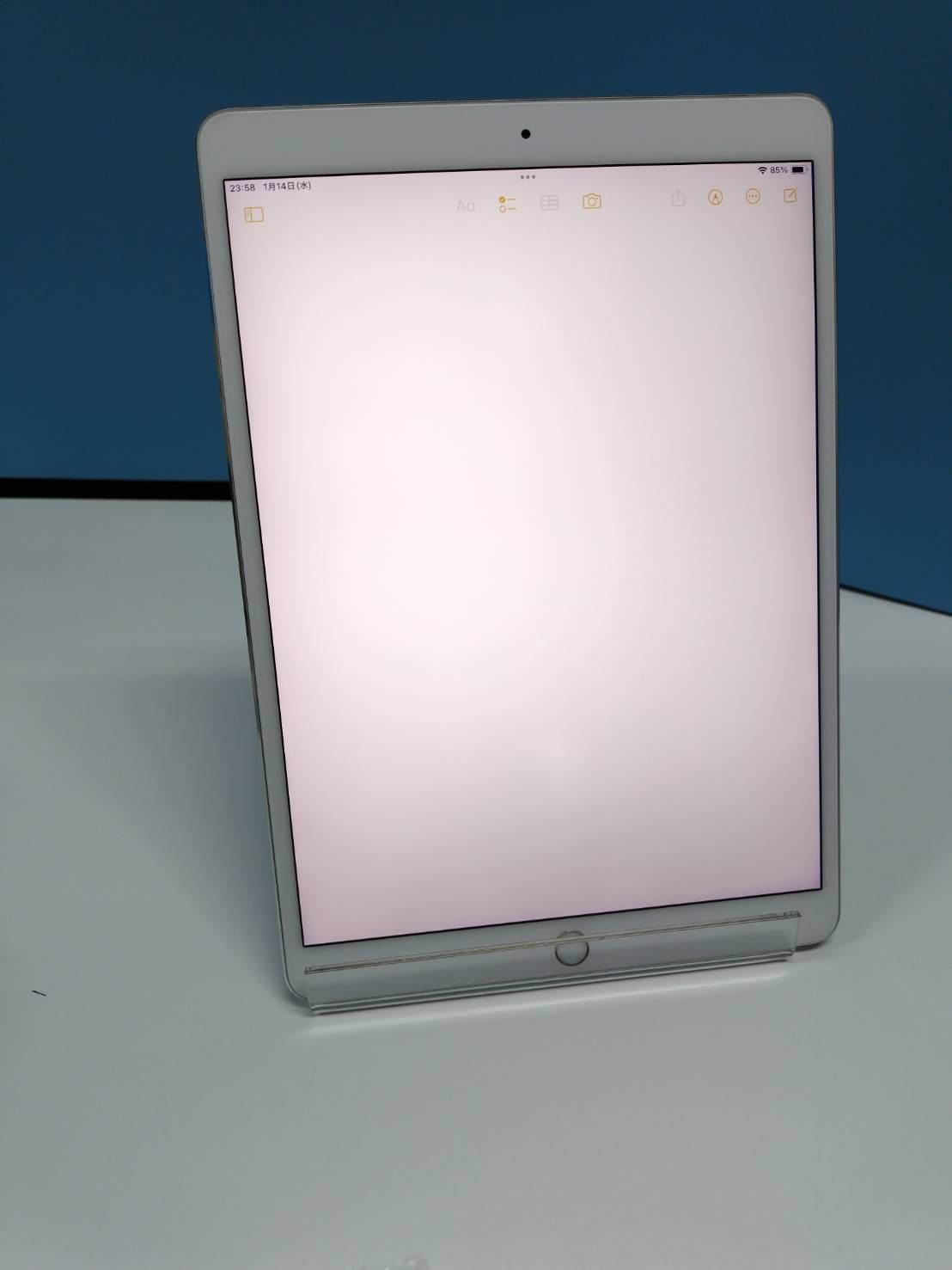 iPad 【Wi-Fiモデル】iPad Pro 10.5インチ/第1世代/64GB/A1701〈NQDW2J/A〉
