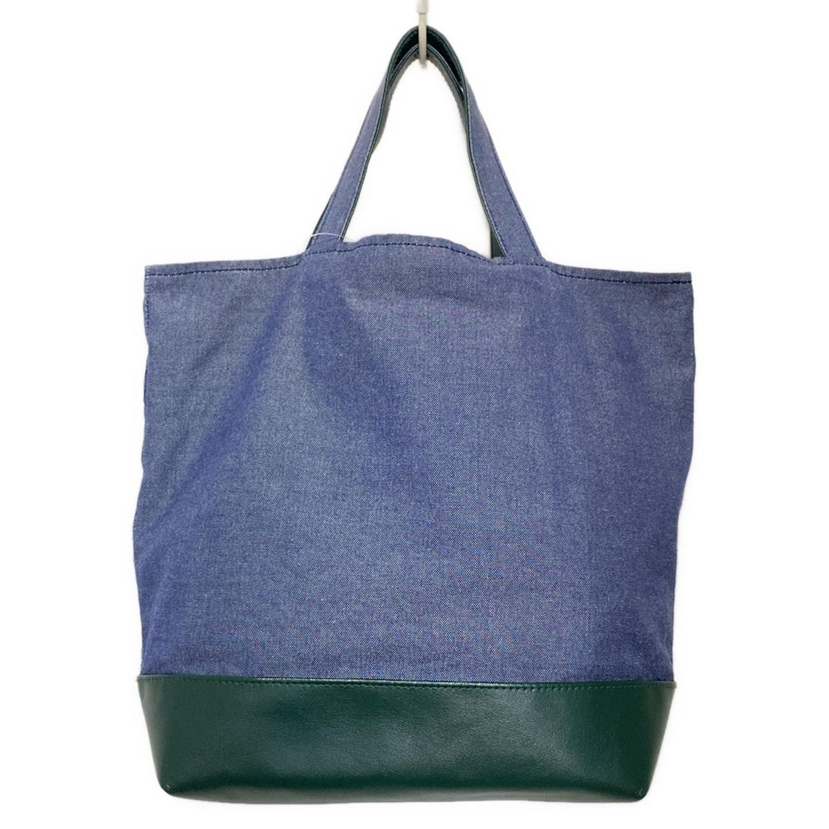 新品familiar クマ刺繍トートバッグ ネイビー/グリーン familiar(ファミリア) トートバッグ - ネイビー×ダークグリーン×マルチ