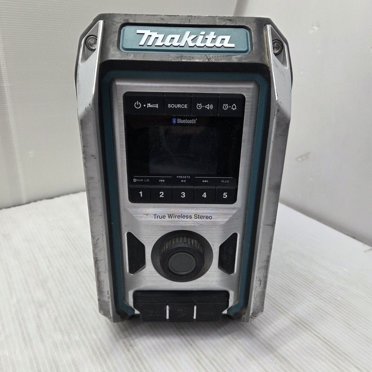 S 01081 マキタ ワイヤレスラジオ バッテリー 充電器 MR 113 Bluetooth ラジオ 本体のみ