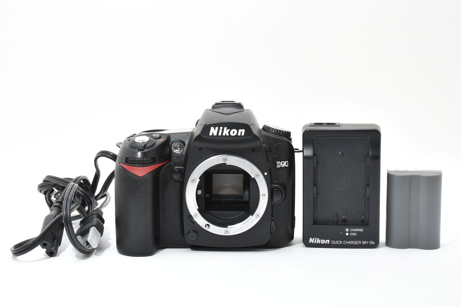 □ ほぼ新品 □ ニコン Nikon D90 ボディ ≪S数800回 動作光学良好