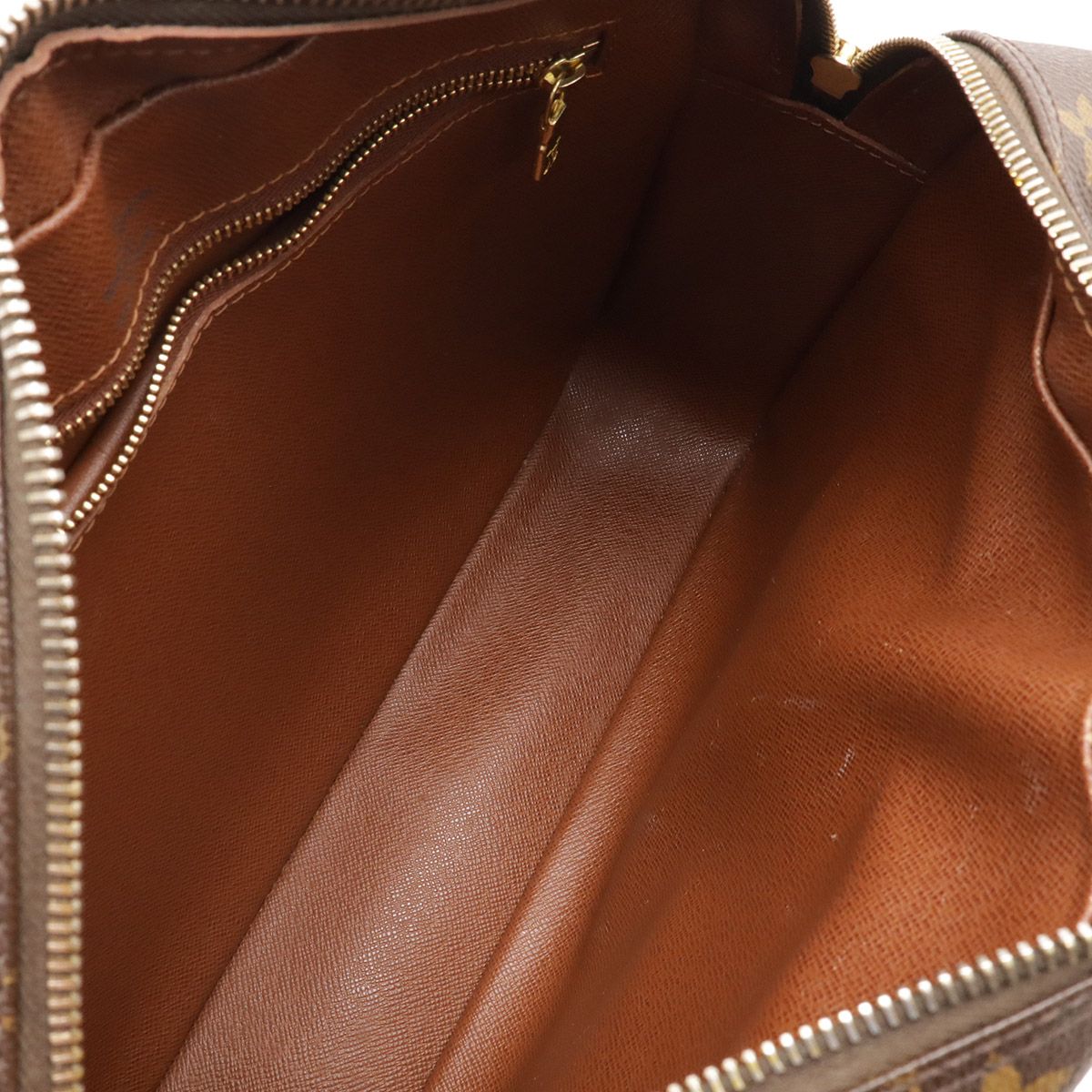 LOUIS VUITTON ルイ ヴィトン モノグラム ナイル ショルダーバッグ