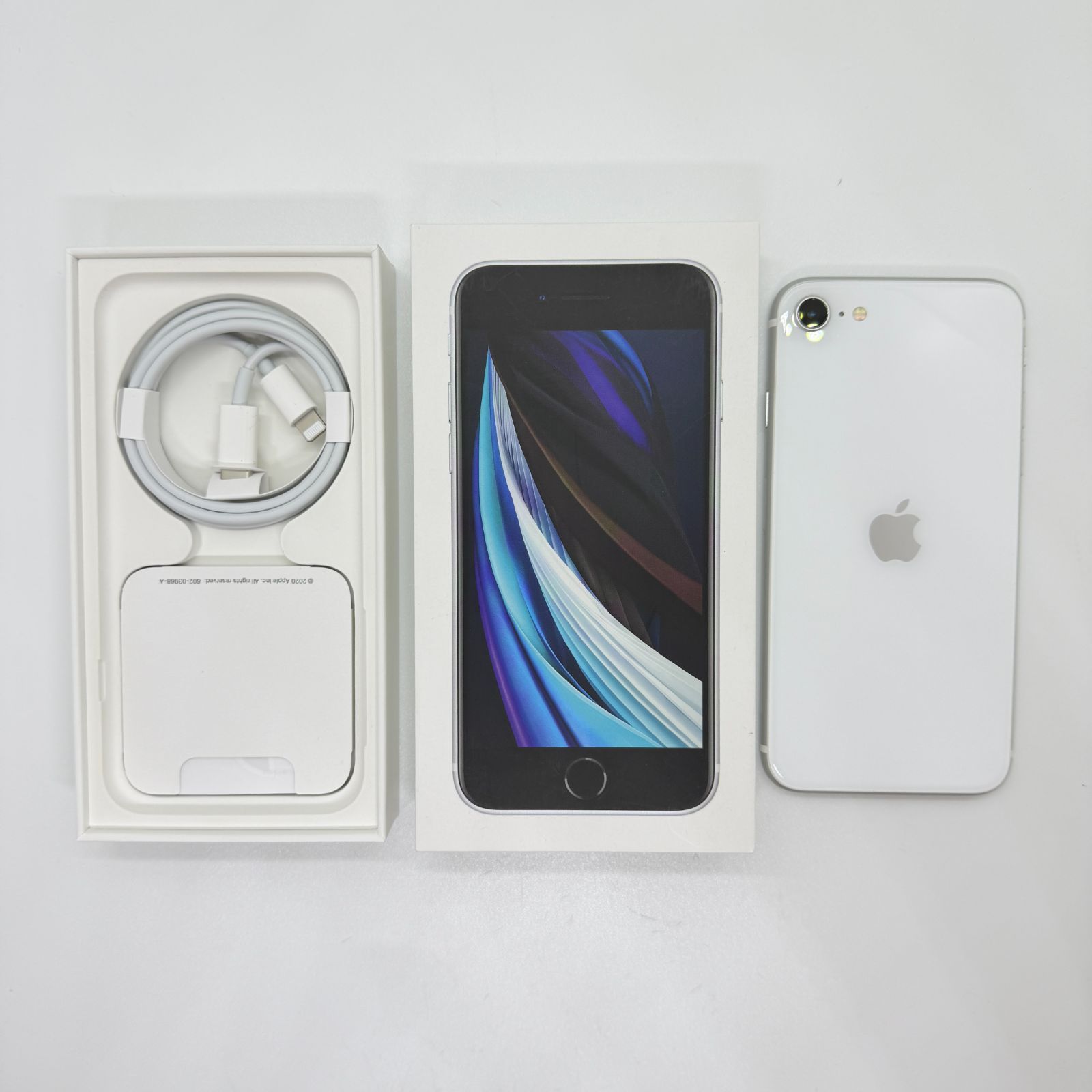 バッテリー最大容量100％】iPhoneSE 第2世代 128GB ホワイト【SIM