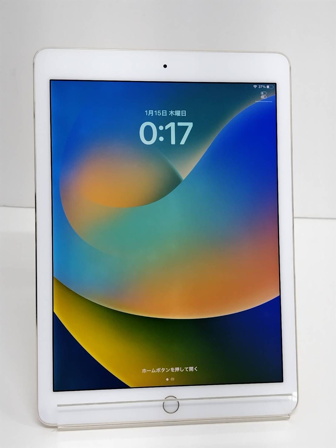 Wi-Fiモデル】iPad Pro 9.7インチ/A1673/128GB〈MLMX2J/A〉 - メルカリ