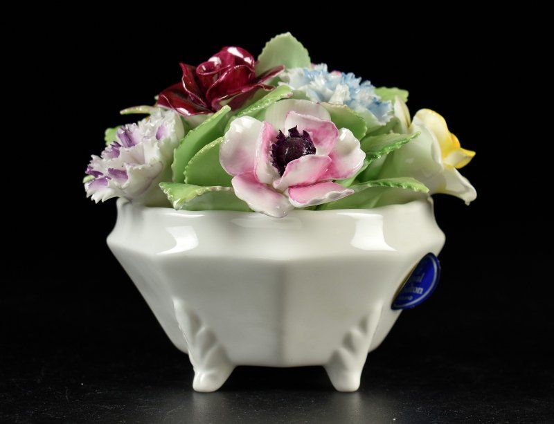 蔵A5860c】ロイヤルドルトン 陶花 フラワー オブジェ 置物 - メルカリ