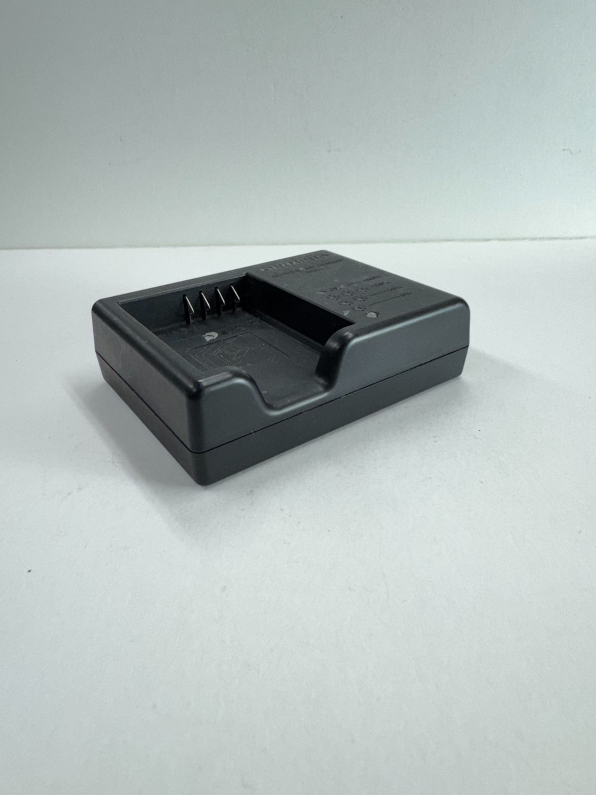 OLYMPUS オリンパス 充電器 BCH-1 O101 - メルカリ