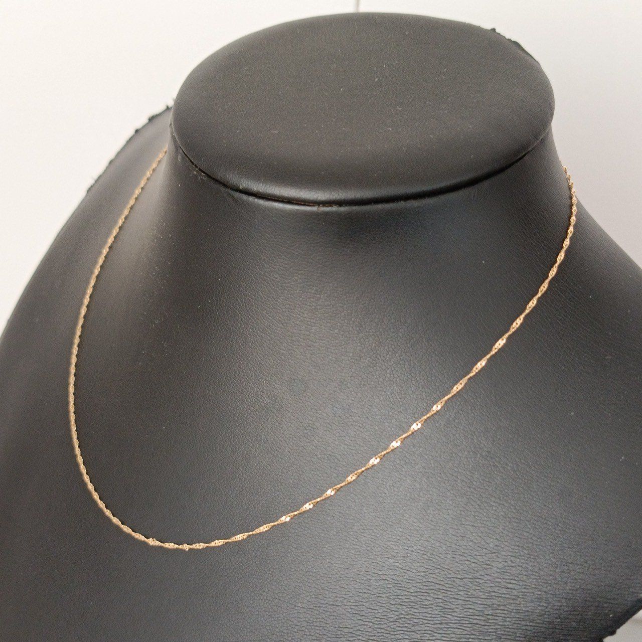 18金 K18 男女兼用 スクリューネックレス 0.84g 40㎝ E153 - メルカリ