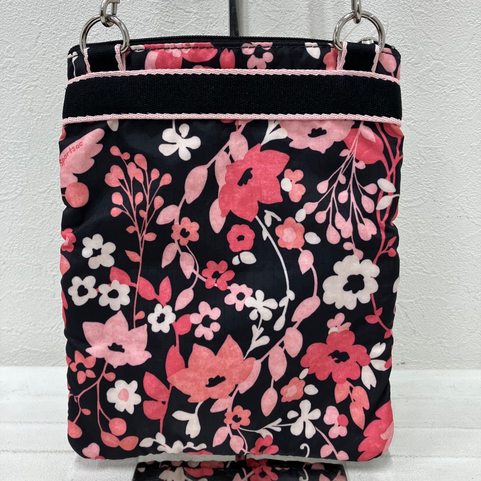 8045 LeSportsac レスポートサック ショルダーバッグ 斜めがけ 紐調節