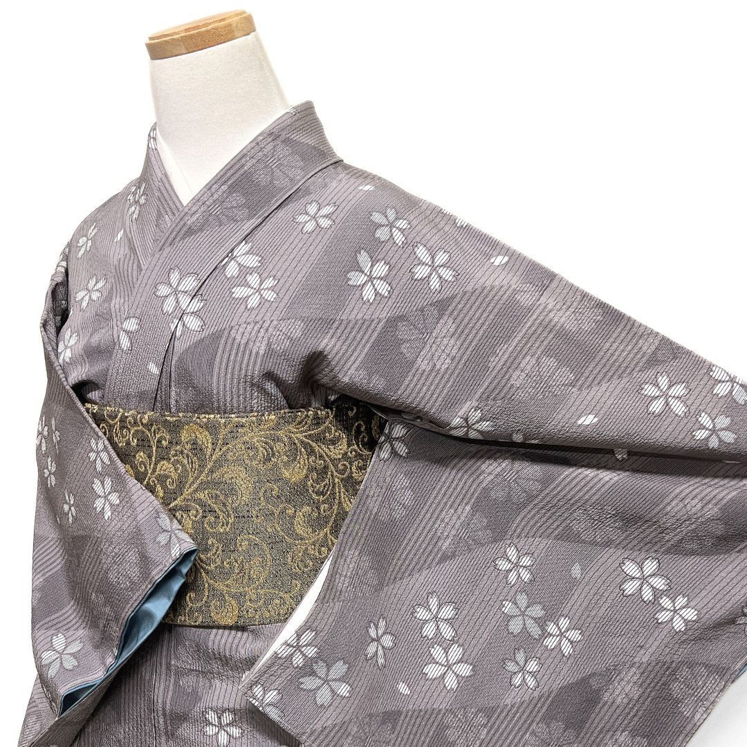 未着用　小紋　斜め縞　縦縞　桜　花びら　着物　013b d ms 未着用 小紋 斜め縞 縦縞 桜 花びら 着物 013b d ms 【公式通販】