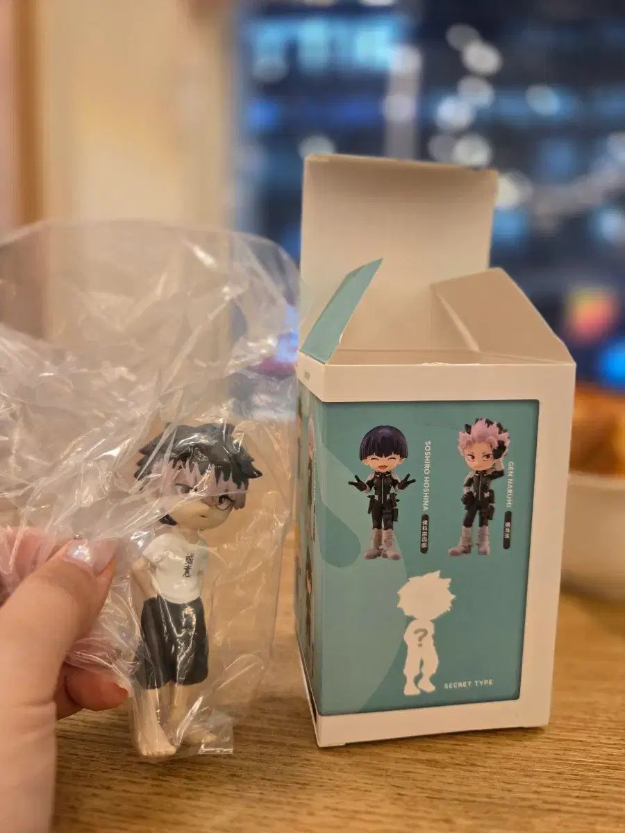 怪獣8号 鳴見 ファルバッス シークレット ヘドン フィギュア