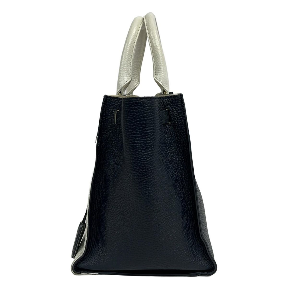 AccessoiresDeMademoiselle(ADMJ)(アクセソワ・ドゥ・マドモワゼル) 2つ折り財布美品  - ネイビー 型押し加工/L字ファスナー レザー ☆ADMJ☆アクセソワドゥマドモワゼル☆薄型長財布☆ネイビー×ピンク