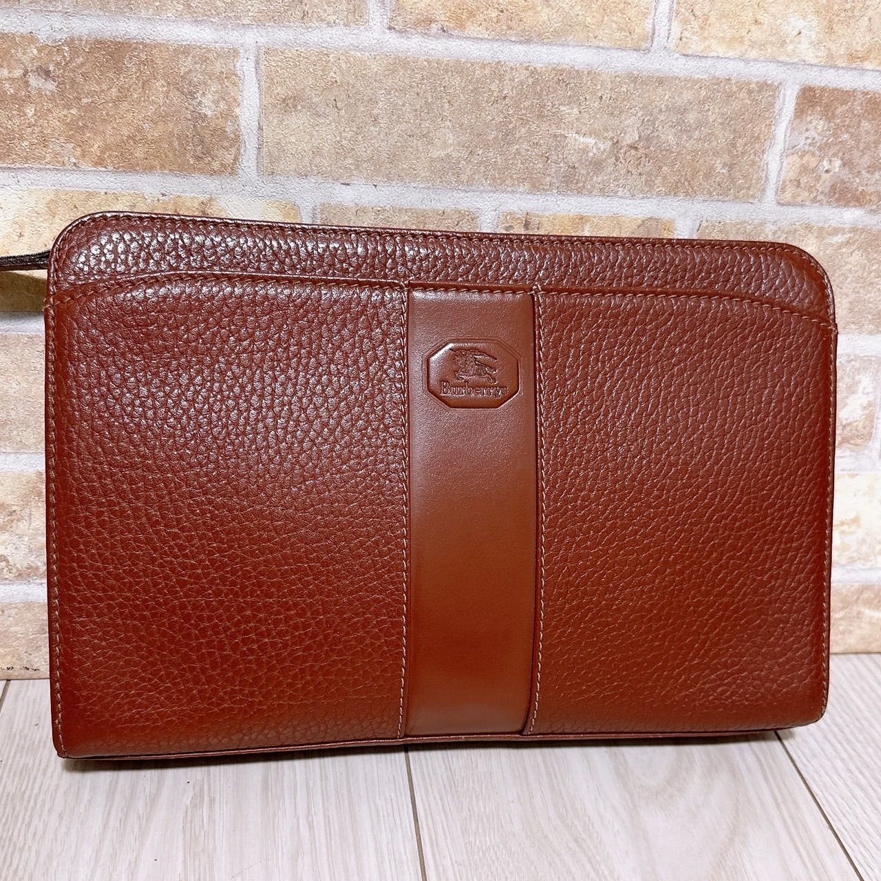 美品 バーバリー Burberrys セカンドバッグ クラッチバッグ レザー 美品) Burberrys(バーバリー)セカンドバッグ クラッチバッグ - メルカリ