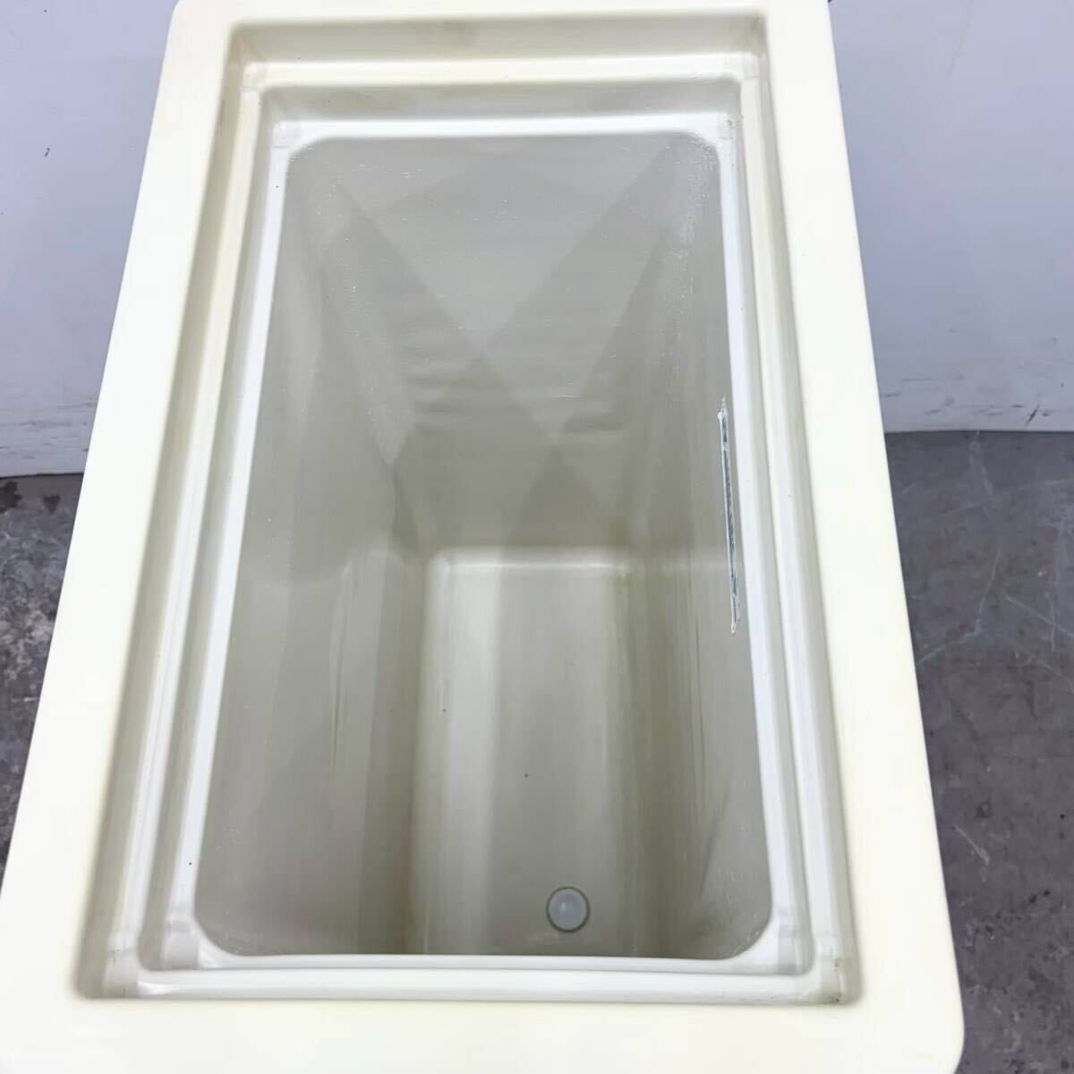 サンヨー Sanyo 冷凍庫 冷凍ストッカー フリーザー 43L 業務用　飲食店 サンヨー Sanyo 冷凍庫 冷凍ストッカー フリーザー 43L 業務用 飲食店