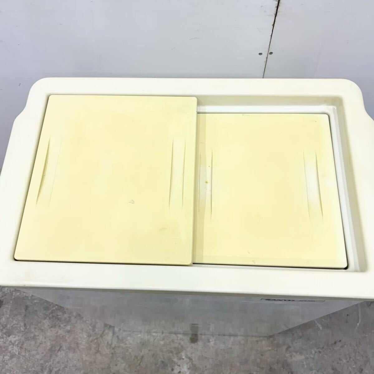 サンヨー Sanyo 冷凍庫 冷凍ストッカー フリーザー 43L 業務用　飲食店 サンヨー 冷凍ストッカー SCR-S43 スライド扉 43L W520×D320×H850