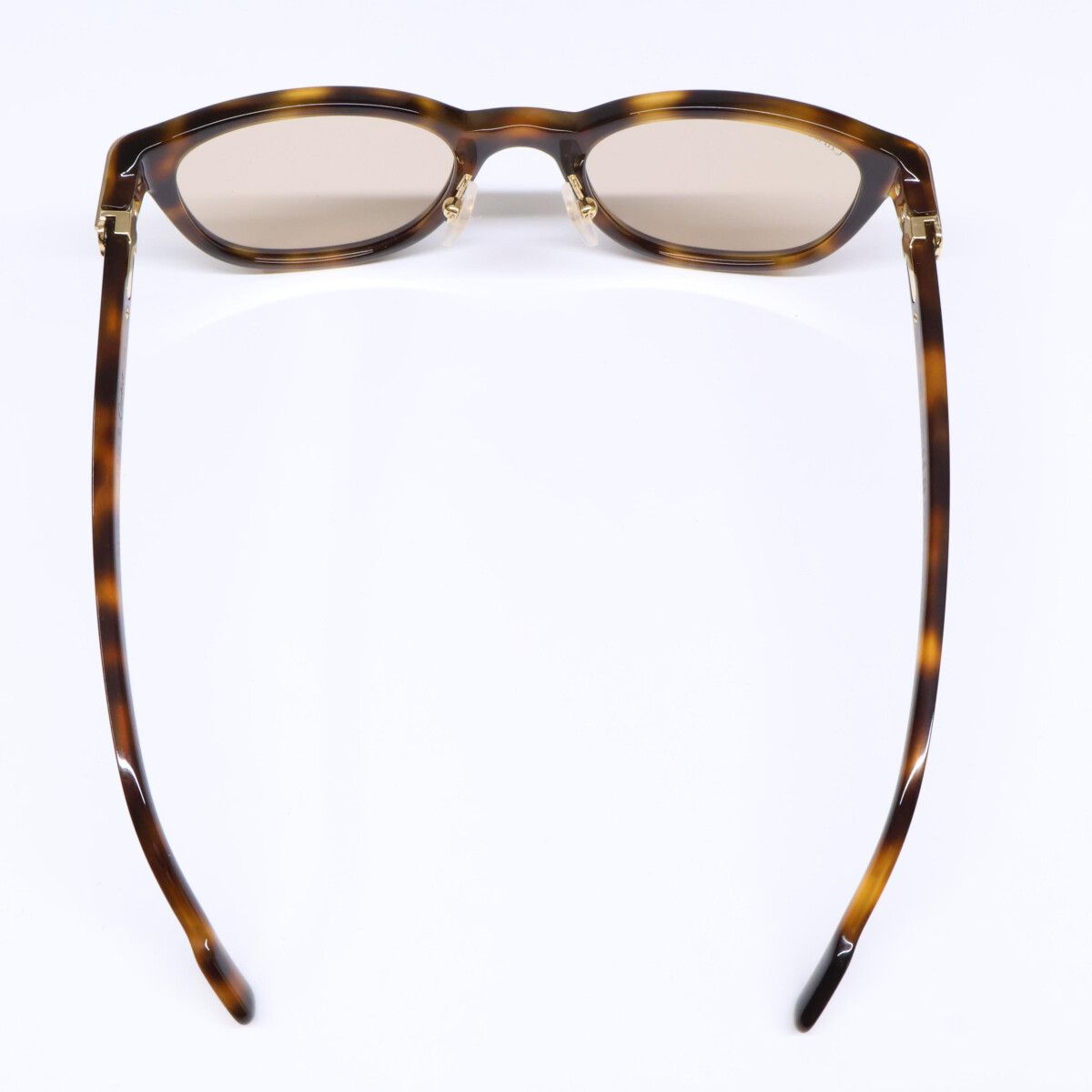 Cartier CT0302S 定番サングラスに薄いレンズカラーの新色登場 | 3T 