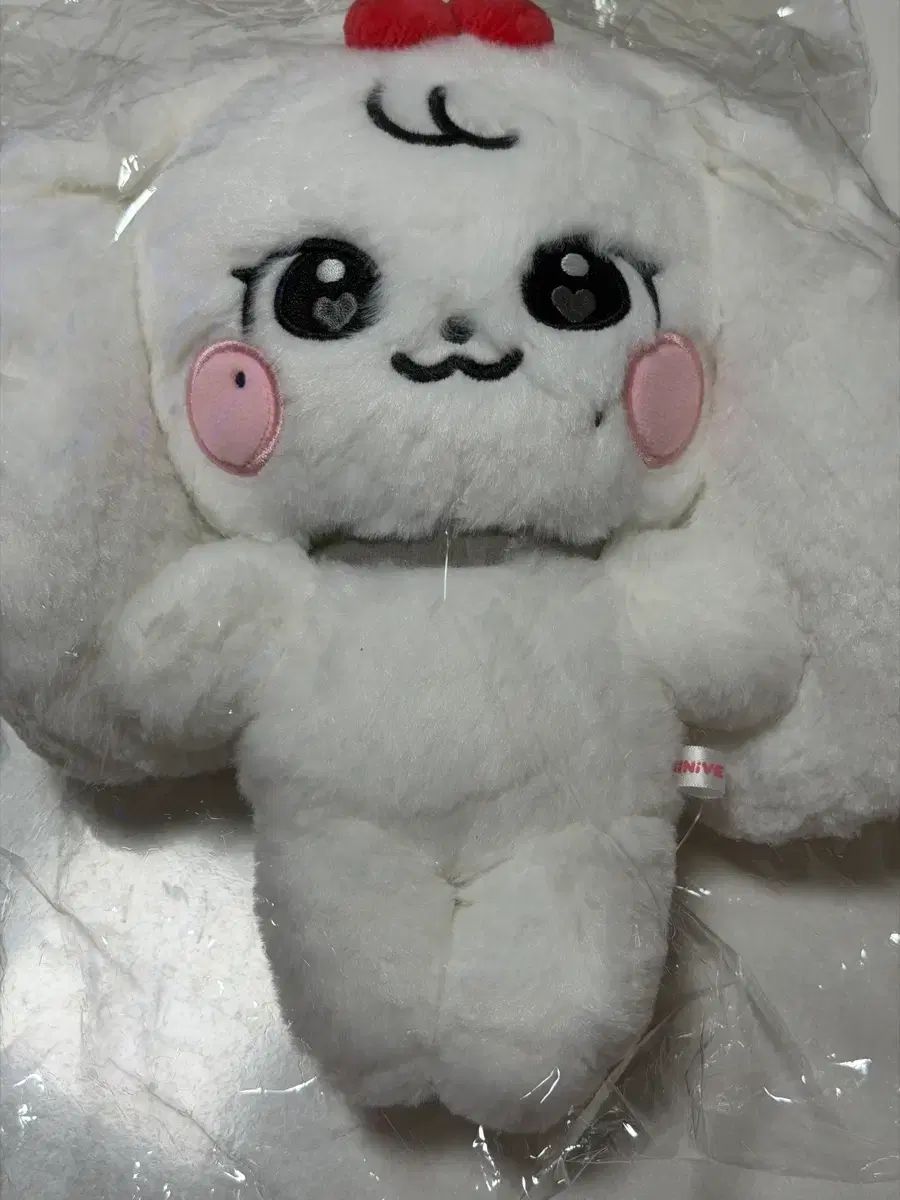 IVE アイヴ MINIVE ミニヴ さくらんぼ 30 cmぬいぐるみ