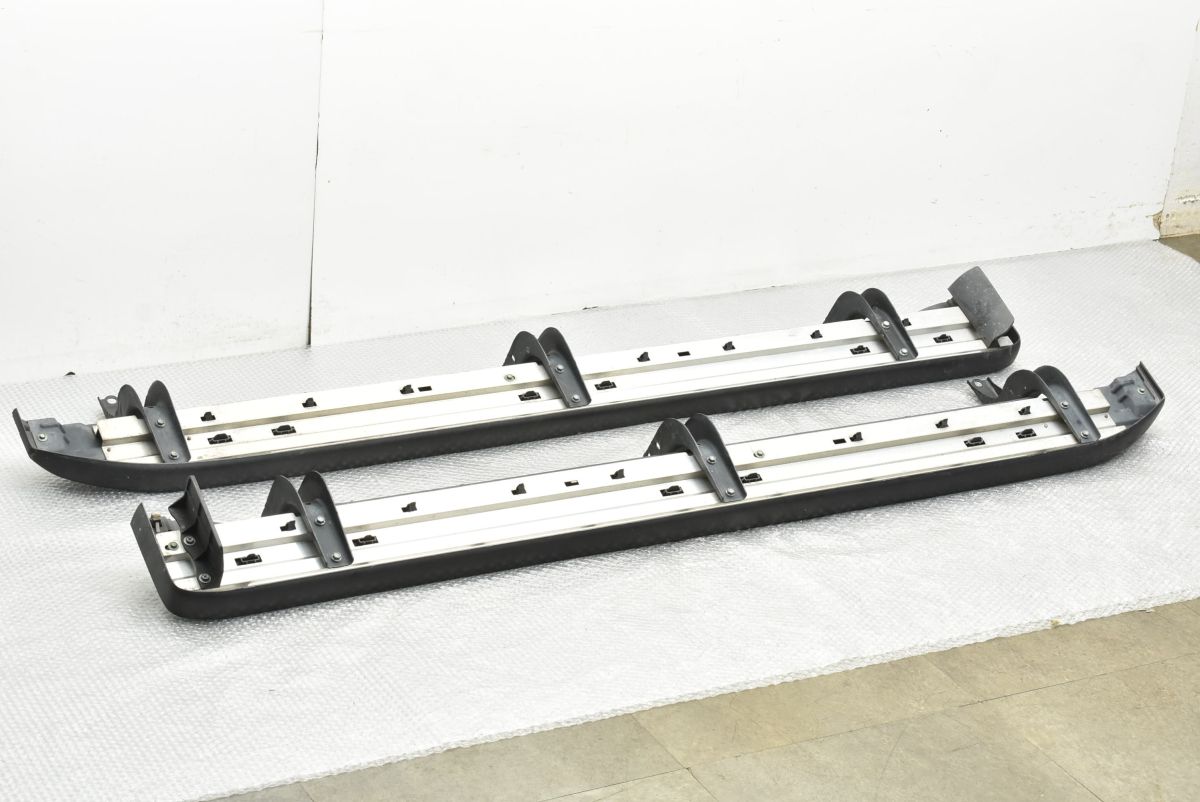 ランクル　プラド150 後期純正　ステップ トヨタ（TOYOTA） ランドクルーザープラド 150系 後期：純正 サイド