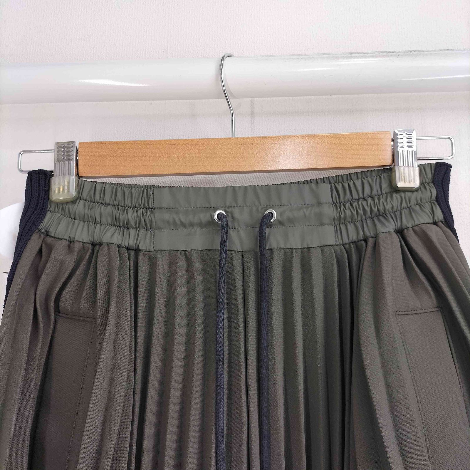 サカイ Sacai 24SS Technical Jersey Skirt レディース JPN：0 - メルカリ