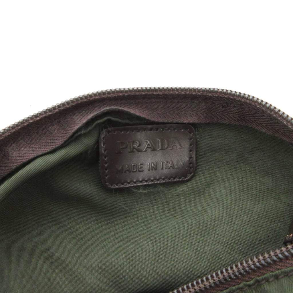 プラダ PRADA ポーチ インバッグ 三角プレート 緑 グリーン ジッパー