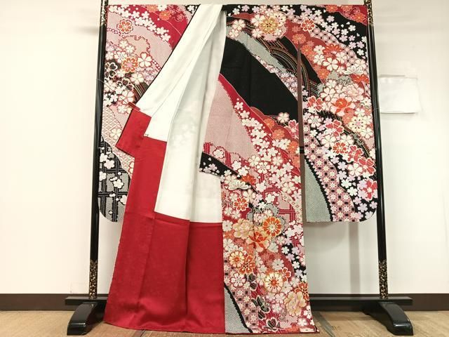平和屋着物●中国三大刺繍　相良刺繍　振袖　駒刺繍　絞り　吉祥舞花文　銀通し地　正絹　逸品　CABC2699vp 平和屋着物○中国三大刺繍 相良刺繍 振袖 駒刺繍 絞り 吉祥舞花文 銀