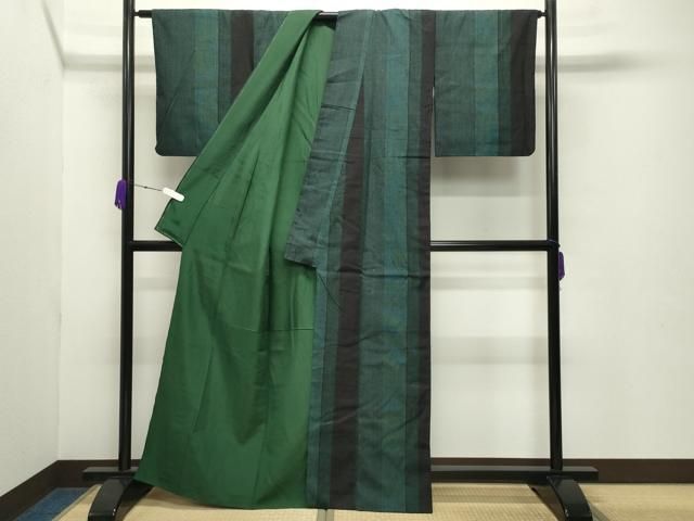 平和屋着物●本場結城紬　重要無形文化財　80亀甲　間道　正絹　逸品　CABB0333gh 平和屋着物○本場結城紬 重要無形文化財 80亀甲 間道 正絹 逸品