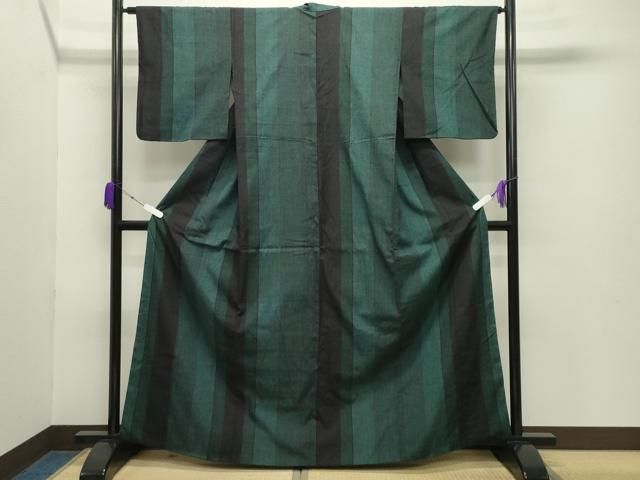 平和屋着物●本場結城紬　重要無形文化財　80亀甲　間道　正絹　逸品　CABB0333gh 平和屋着物○本場結城紬 重要無形文化財 80亀甲 間道 正絹 逸品