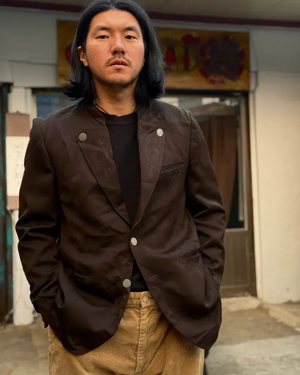 チロリアン ジャケット メダル ボタン ブラウン チロリアン ジャケット