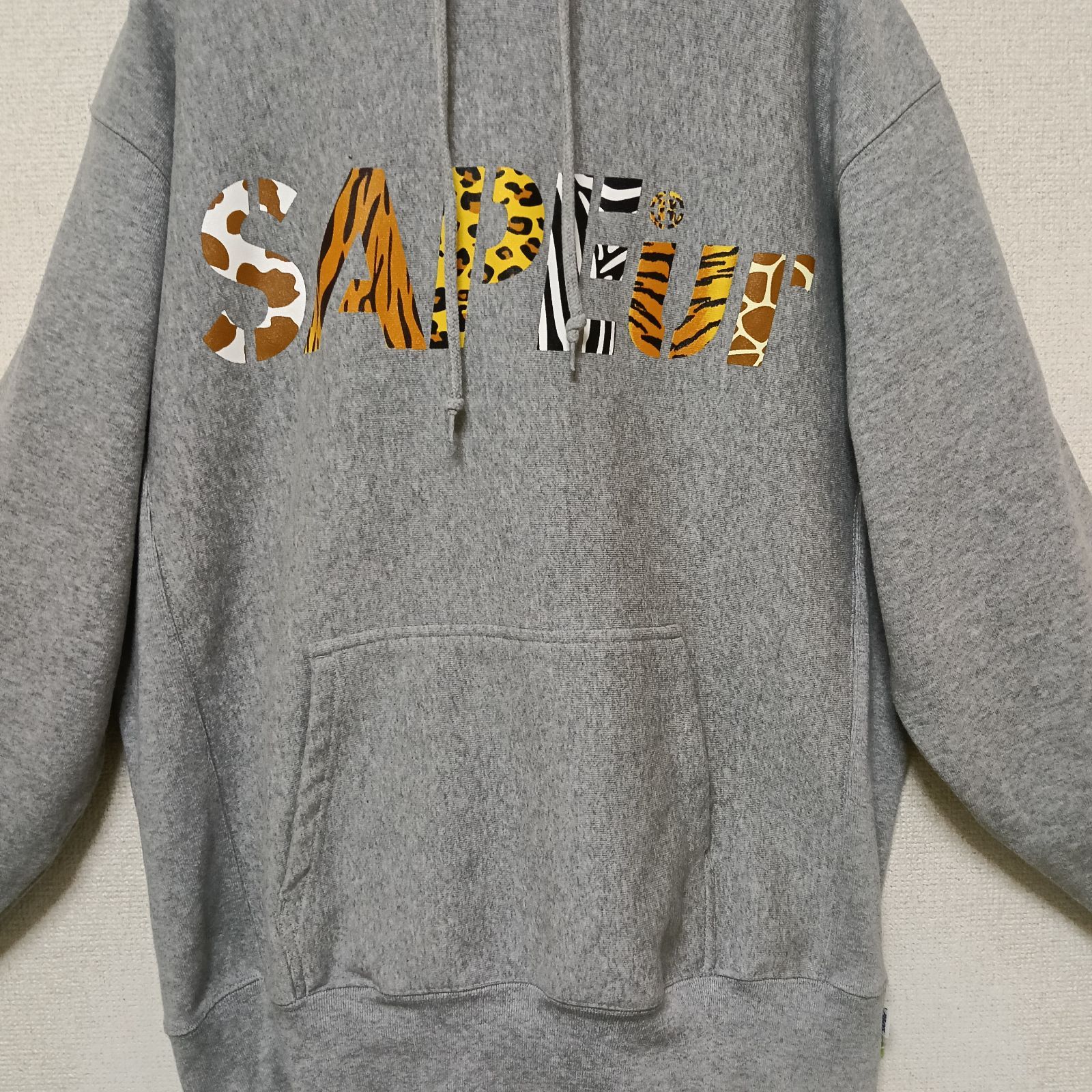 美品SAPEur×atmosコラボサプールパーカーグレーサイズLarge - メルカリ