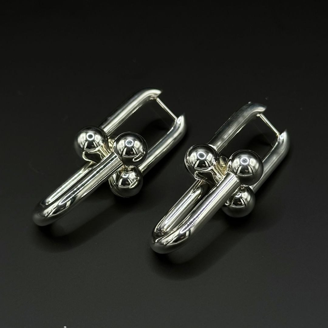 美品】Tiffany & Co ハードウェア エクストララージ ピアス シルバー