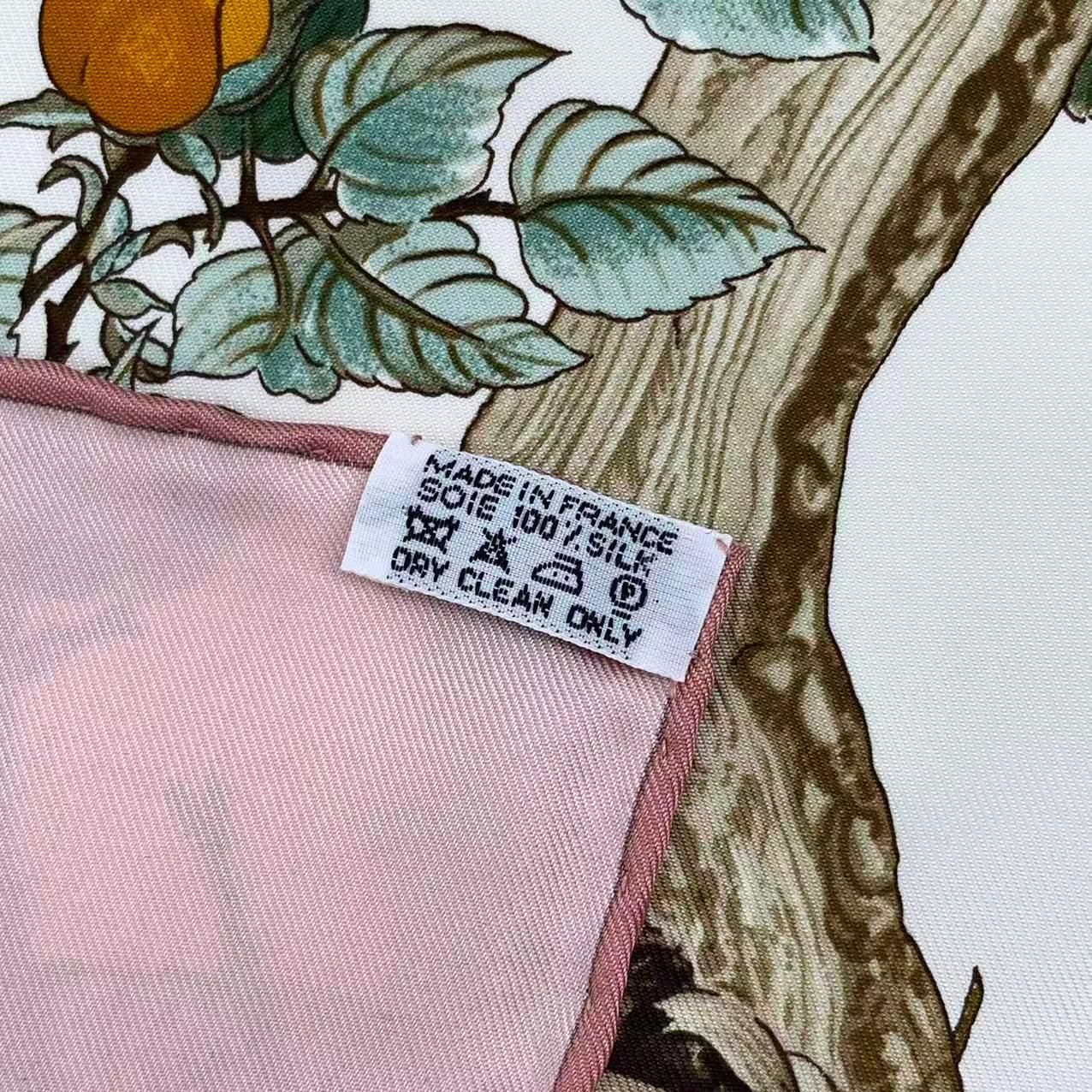 未使用品 HERMES エルメス カレ90 スカーフ シルク U COEUR DES BOIS