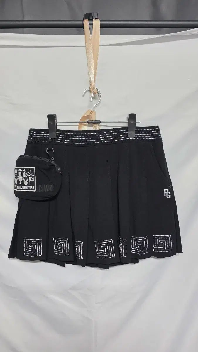 新品正規品パーリーゲイツスカートサイズ00 166 パーリーゲイツゴルフ 正規品 冬 ブラック キュロット スカート