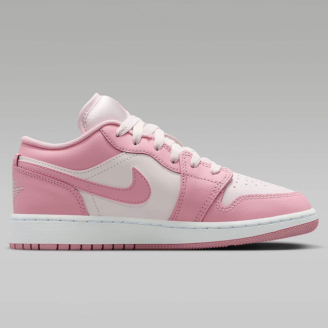 ナイキ] エア ジョーダン 1 ロー [J AIR JORDAN 1 LOW] ミディアム 