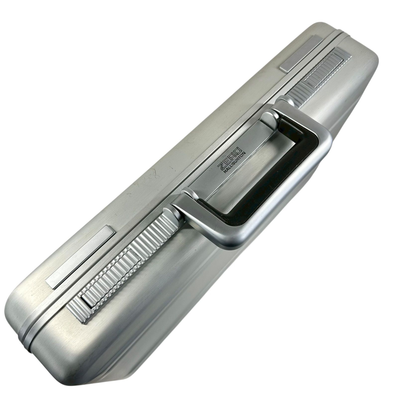 美品✨ゼロハリバートン　アルミ　アタッシュケース　ジュラルミン　ダイヤルロック B4366】 ZERO HALLIBURTON ゼロハリバートン アタッシュケース アルミ