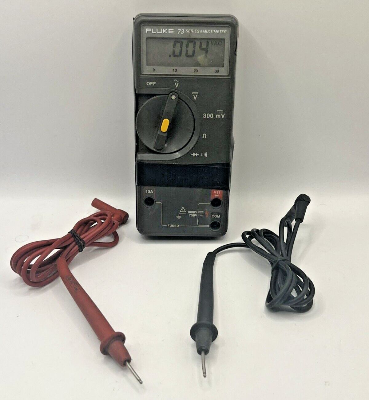 FLUKE 73 SERIES II DIGITAL MULTIMETER W/ LEADS - メルカリ