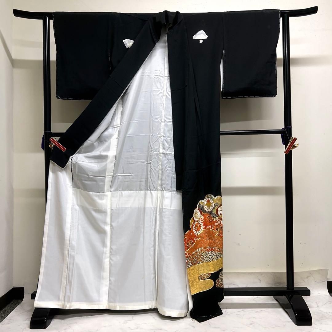 黒留袖　五つ紋　金駒刺繍　比翼付き　松　ヱ霞　菊花　青海波　着物　103tz 黒留袖 五つ紋 金駒刺繍 比翼付き 松 ヱ霞 菊花 青海波 着物 103tz